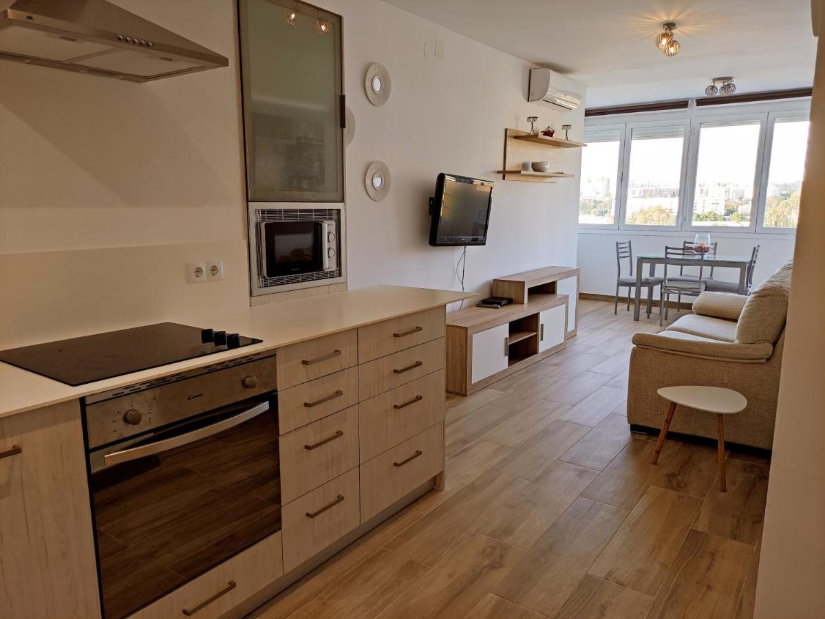 Malaguena Views Apartment Torremolinos Bagian luar foto